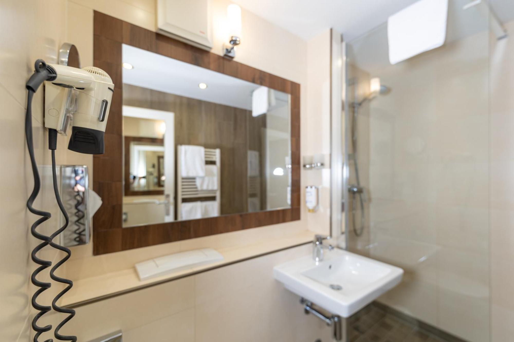 Akzent Hotel Am Goldenen Strauss Görlitz Eksteriør bilde