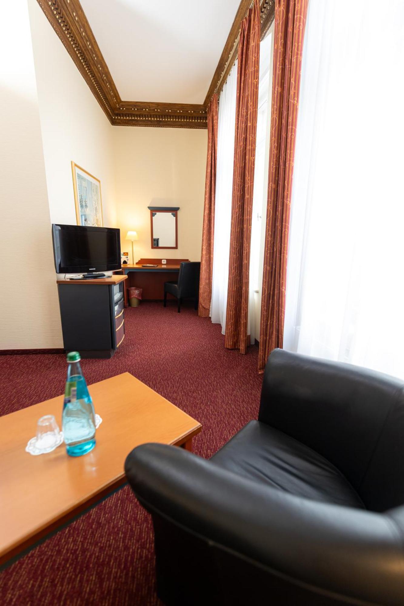 Akzent Hotel Am Goldenen Strauss Görlitz Eksteriør bilde